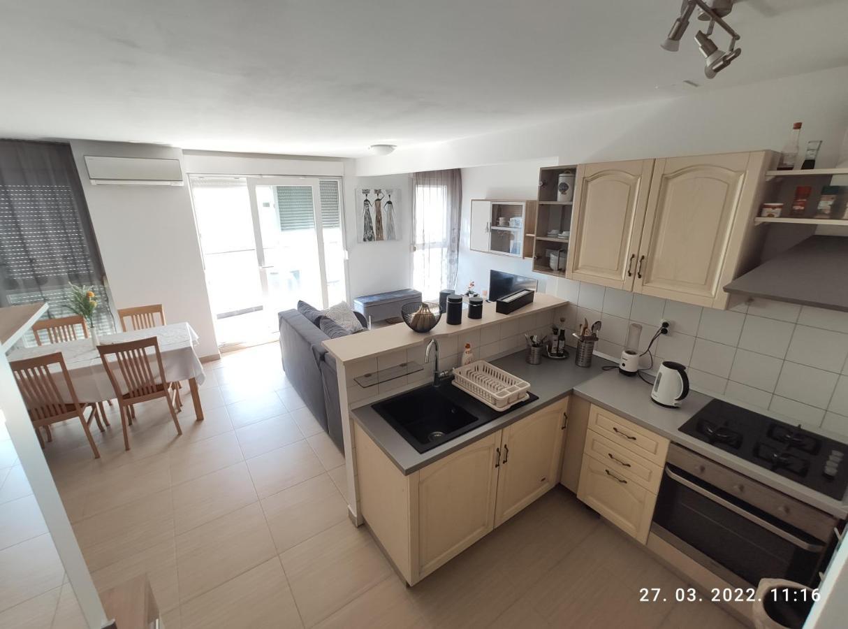 Apartman Antonela With Free Garage Parking Leilighet Split Eksteriør bilde