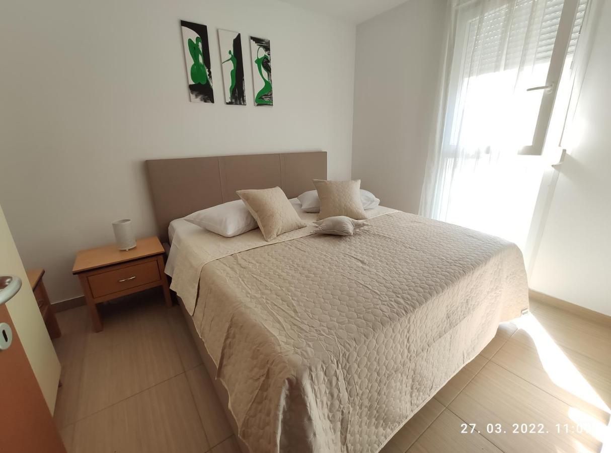 Apartman Antonela With Free Garage Parking Leilighet Split Eksteriør bilde
